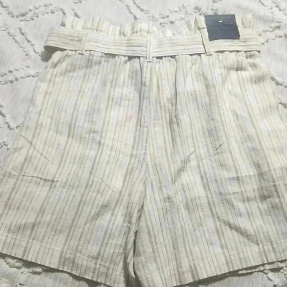 LINEN-BLEND PAPERBAG SHORT - Picture 6 of 7